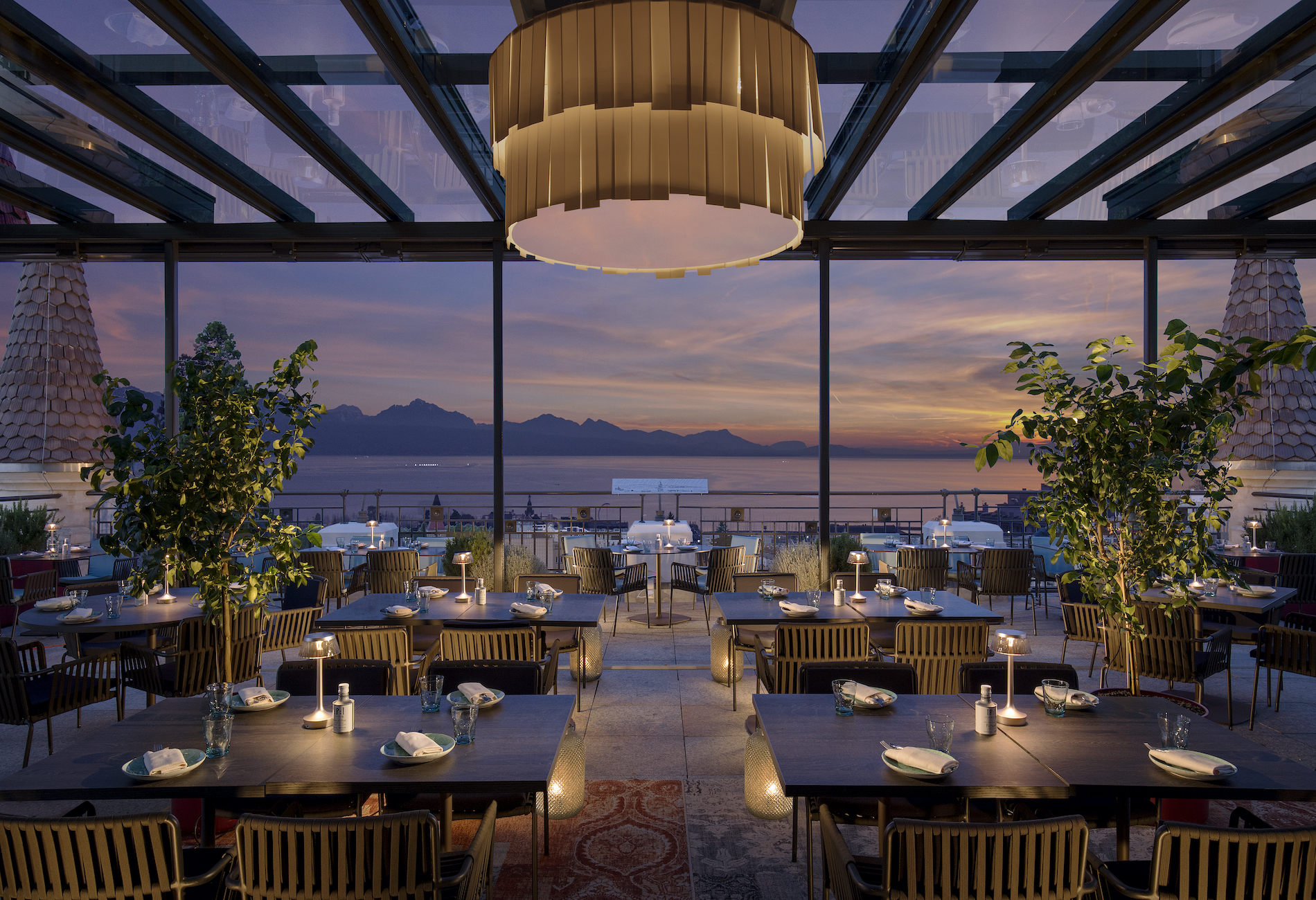 1.Header - Skylounge
